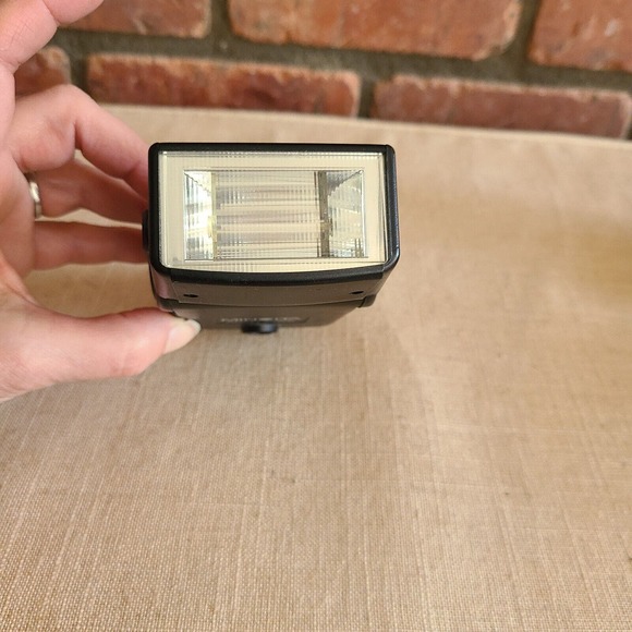 Minolta Camera Flash Auto 132X Photoflash Unit 946D Light - Picture 3 of 7